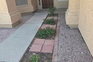 1167 W Lisa Ln, Tempe, AZ 85284 - Photo 2