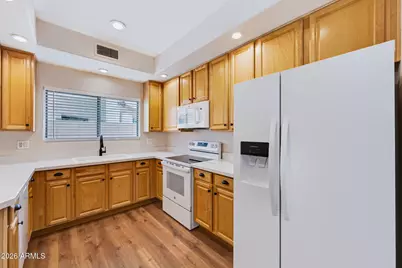 6510 S Hazelton Lane #111, Tempe, AZ 85283 - Photo 4