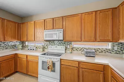 8607 W Brown Street, Peoria, AZ 85345 - Photo 18