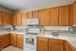 8607 W Brown St, Peoria, AZ 85345 - Photo 18
