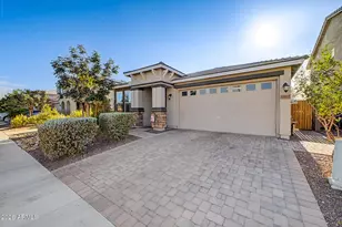 10812 N 188th Dr, Surprise, AZ 85388 - Photo 8