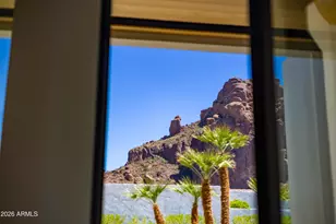 5724 N Echo Canyon Dr, Phoenix, AZ 85018 - Photo 1