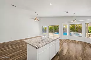 6422 W Lariat Ln, Phoenix, AZ 85083 - Photo 16