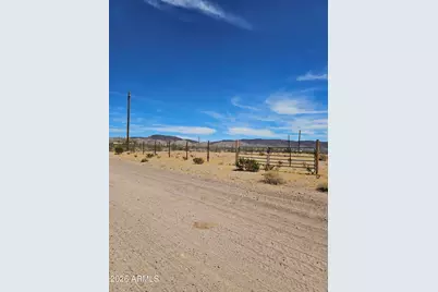 11194 W Broken Bow Drive #233, White Hills, AZ 86445 - Photo 2