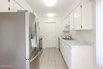 10833 W Santa Fe Drive, Sun City, AZ 85351 - Photo 18