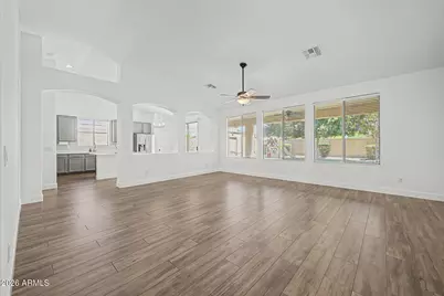 11217 N 157th Avenue, Surprise, AZ 85379 - Photo 4
