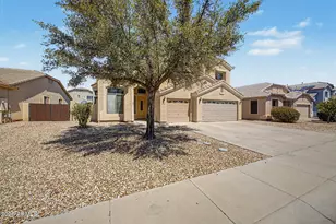 10934 W Locust Ln, Avondale, AZ 85323 - Photo 2