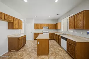 10934 W Locust Ln, Avondale, AZ 85323 - Photo 16