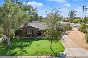 4446 N 33rd Pl, Phoenix, AZ 85018 - Photo 2