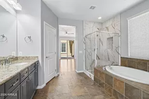 3866 E Cat Balue Dr, Phoenix, AZ 85050 - Photo 18