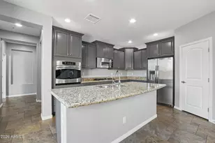 3866 E Cat Balue Dr, Phoenix, AZ 85050 - Photo 10