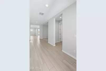 25456 N 176th Avenue, Surprise, AZ 85387 - Photo 8