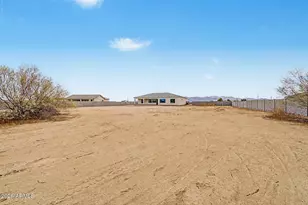26529 N 241st Ave, Wittmann, AZ 85361 - Photo 32