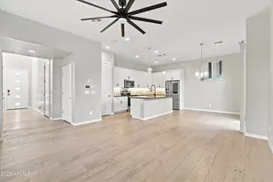 901 S Smith Rd, Tempe, AZ 85281 - Photo 4