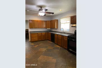 210 W Victoria Circle, Kearny, AZ 85137 - Photo 4