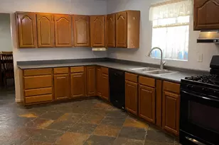 210 W Victoria Circle, Kearny, AZ 85137 - Photo 4