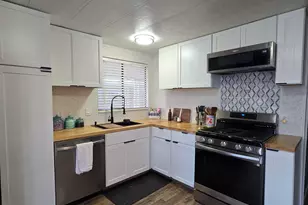 8401 N 67th Ave, Glendale, AZ 85302 - Photo 2