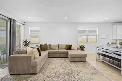 2516 W Hidalgo Avenue, Phoenix, AZ 85041 - Photo 4