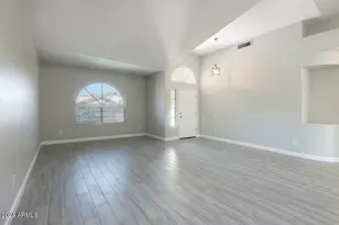 762 N Boulder St, Gilbert, AZ 85234 - Photo 2