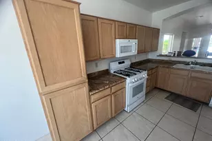11033 W Tonto Ln, Sun City, AZ 85373 - Photo 14