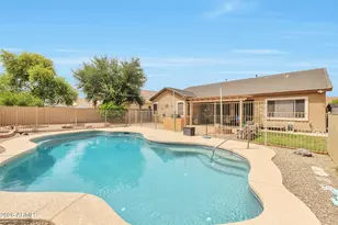 8807 W Carole Ln, Glendale, AZ 85305 - Photo 30
