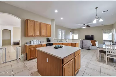 8807 W Carole Lane, Glendale, AZ 85305 - Photo 10