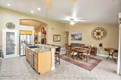 8456 W Willow Avenue, Peoria, AZ 85381 - Photo 16