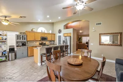 8456 W Willow Avenue, Peoria, AZ 85381 - Photo 14