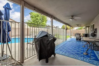 8456 W Willow Avenue, Peoria, AZ 85381 - Photo 36