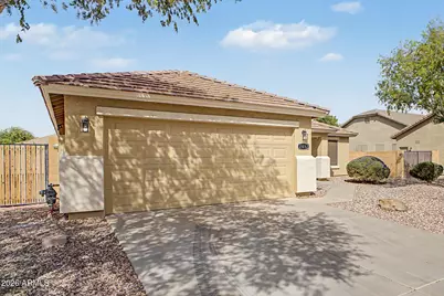 2892 W Goldmine Mountain Drive, San Tan Valley, AZ 85144 - Photo 4