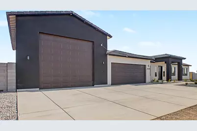 24025 W Beacon Lane, Wittmann, AZ 85361 - Photo 12