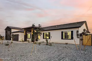 24025 W Beacon Ln, Wittmann, AZ 85361 - Photo 4