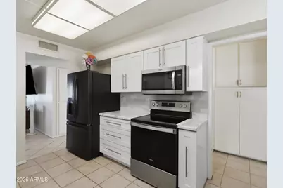 10919 W Connecticut Avenue, Sun City, AZ 85351 - Photo 4
