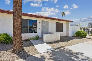 2842 E Beck Ln, Phoenix, AZ 85032 - Photo 1
