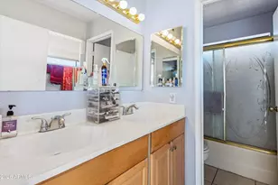 2842 E Beck Ln, Phoenix, AZ 85032 - Photo 12