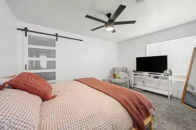 4640 N 77th Drive, Phoenix, AZ 85033 - Photo 10