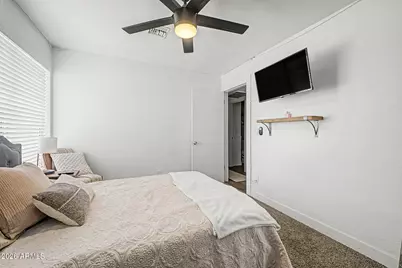 4640 N 77th Drive, Phoenix, AZ 85033 - Photo 20
