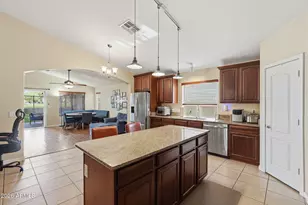 2834 E Saguaro Park Ln, Phoenix, AZ 85024 - Photo 16
