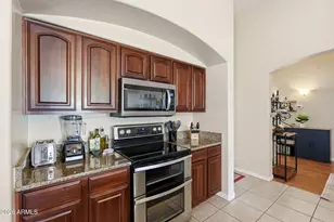 2834 E Saguaro Park Ln, Phoenix, AZ 85024 - Photo 14