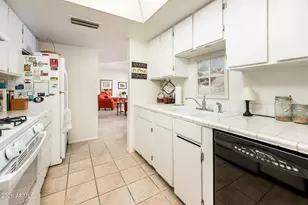 7806 E Bonnie Rose Ave, Scottsdale, AZ 85250 - Photo 16