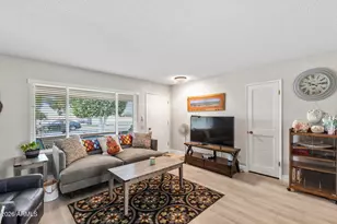 11050 W Tonada Dr W, Sun City, AZ 85351 - Photo 14