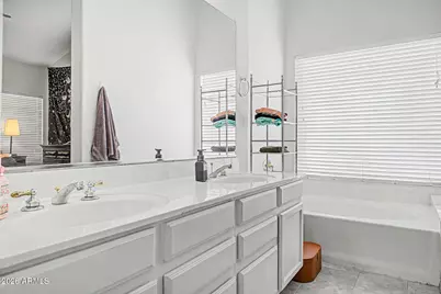 4733 E Bighorn Avenue, Phoenix, AZ 85044 - Photo 16