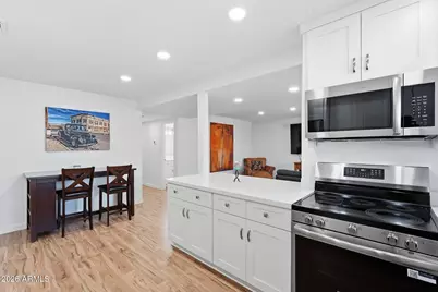 3209 W Becker Lane, Phoenix, AZ 85029 - Photo 6