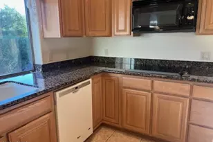 3198 Gemstone Ct, Sierra Vista, AZ 85650 - Photo 8