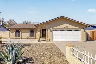 7208 W Sunnyslope Ln, Peoria, AZ 85345 - Photo 2