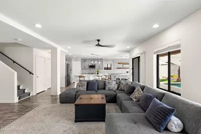 2272 E Cochise Avenue, Apache Junction, AZ 85119 - Photo 4