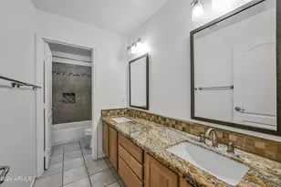 4633 E Robin Ln, Phoenix, AZ 85050 - Photo 28