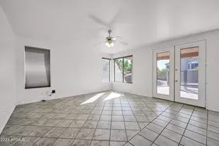 4633 E Robin Ln, Phoenix, AZ 85050 - Photo 6
