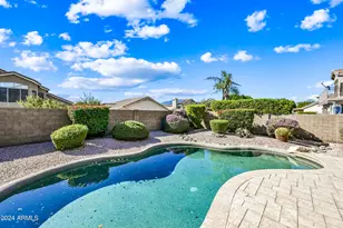 4633 E Robin Ln, Phoenix, AZ 85050 - Photo 32