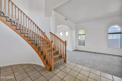 4633 E Robin Lane, Phoenix, AZ 85050 - Photo 2